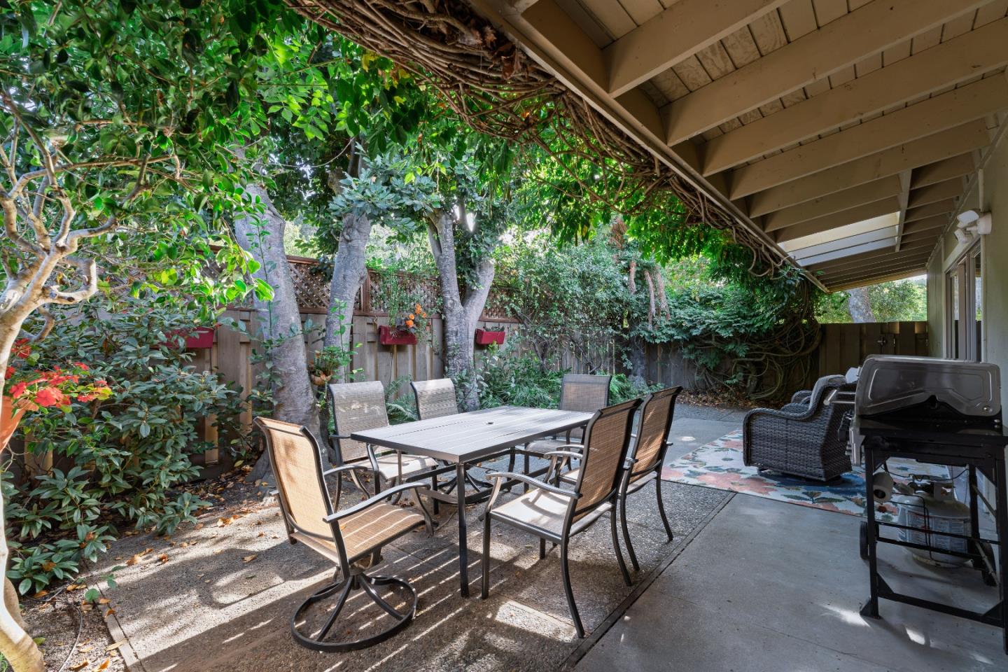 201 Hacienda
