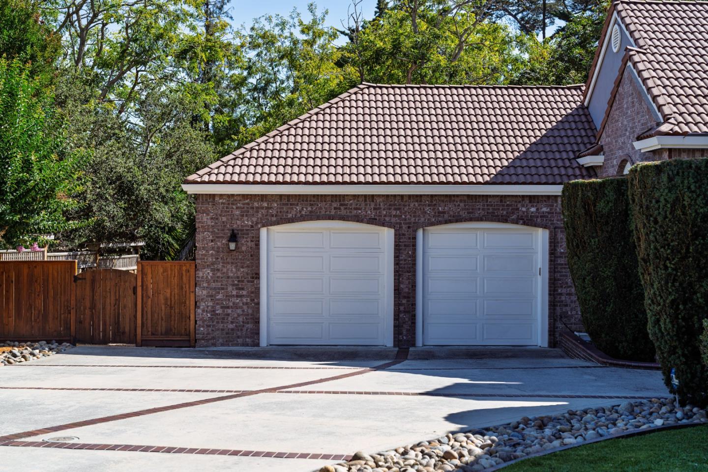 3395 Daffodil CT