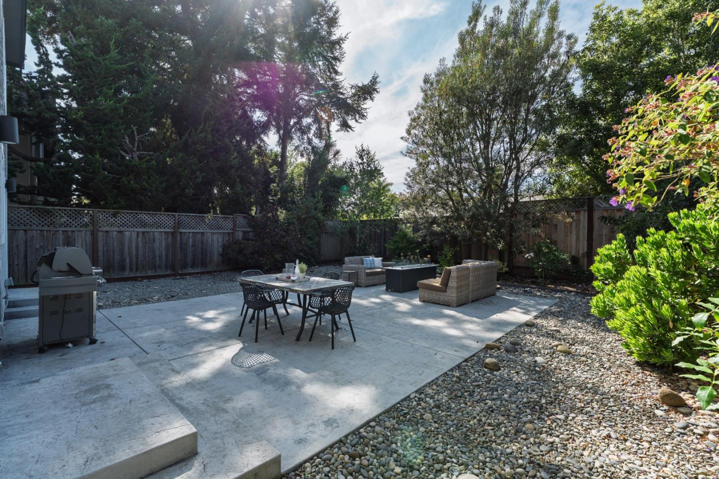 225 Florence DR
