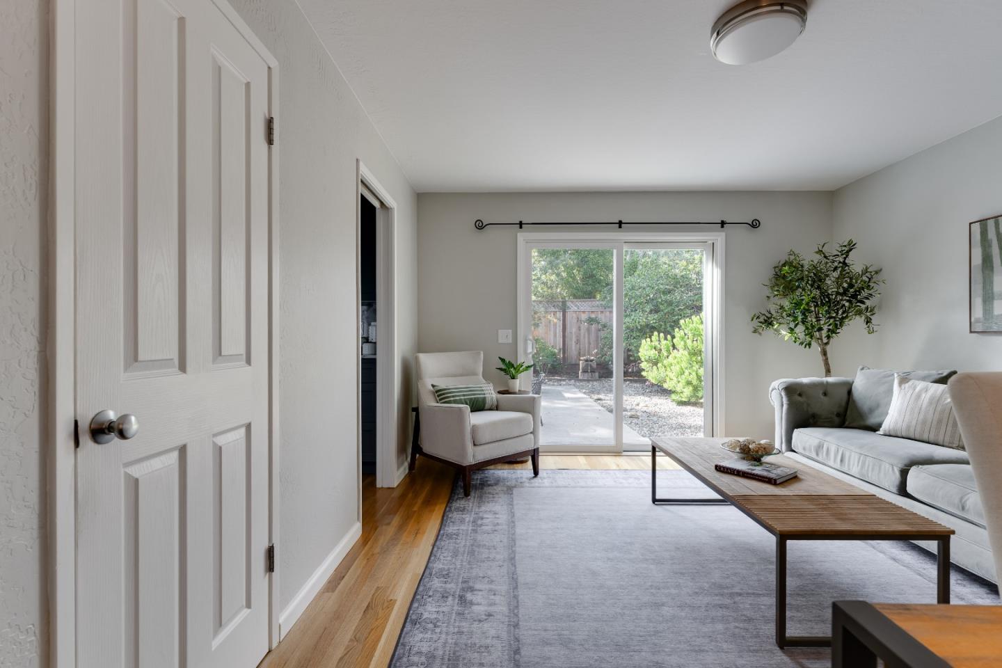 225 Florence DR
