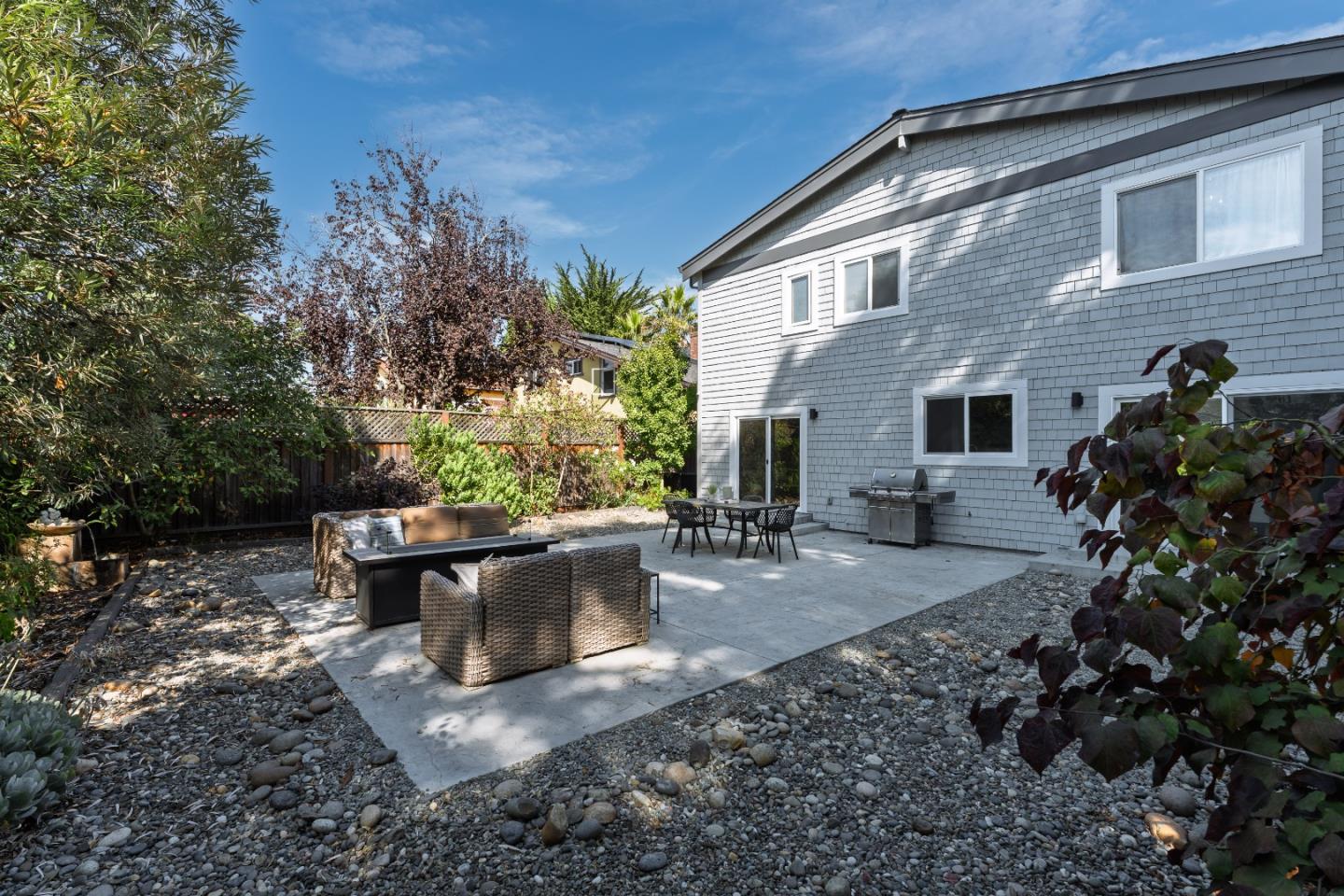 225 Florence DR