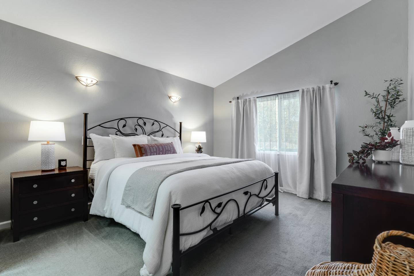 225 Florence DR