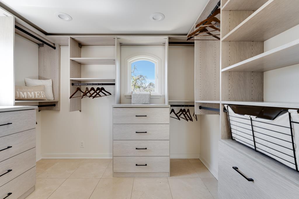 304 Grand AVE