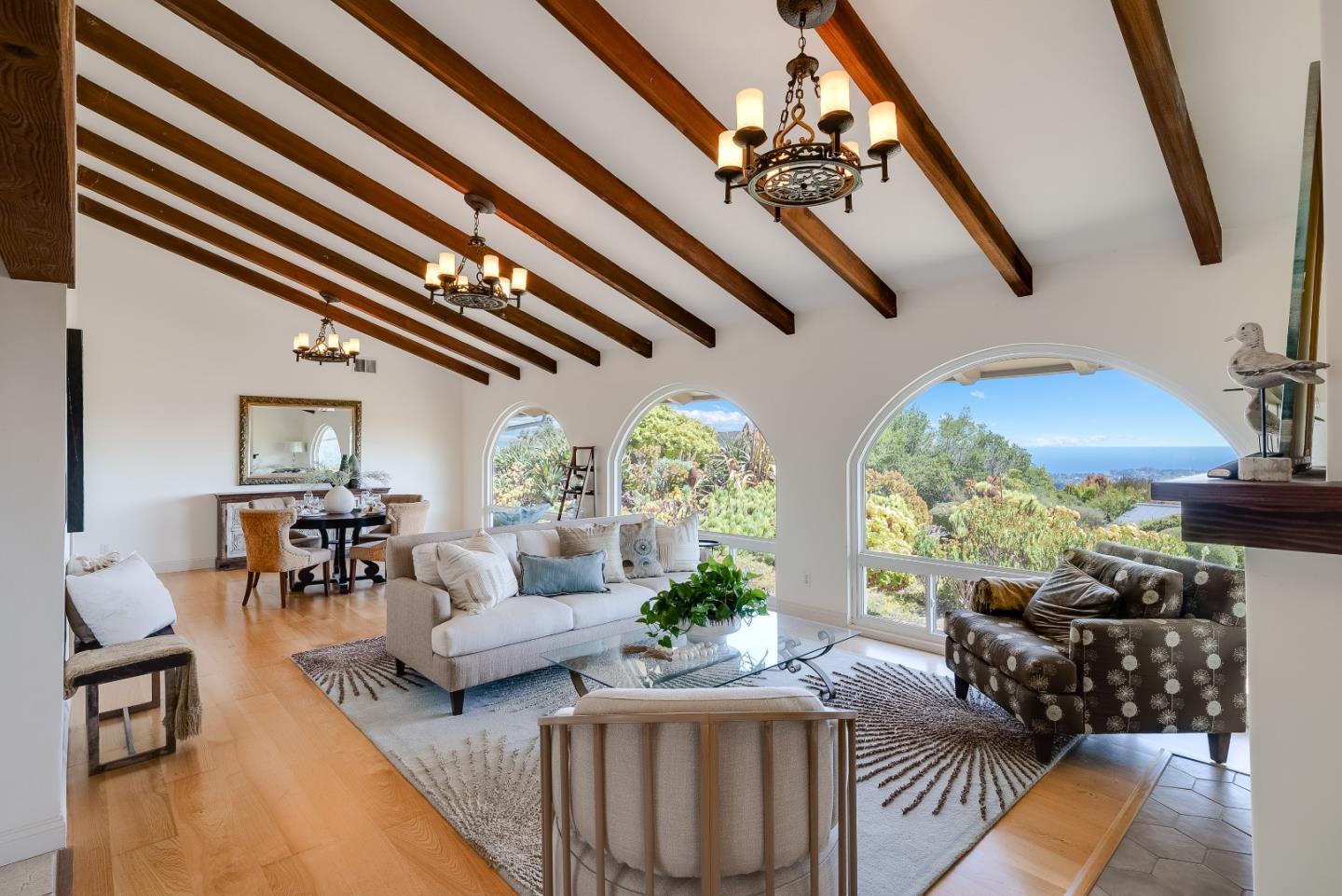 16 Kite Hill Road