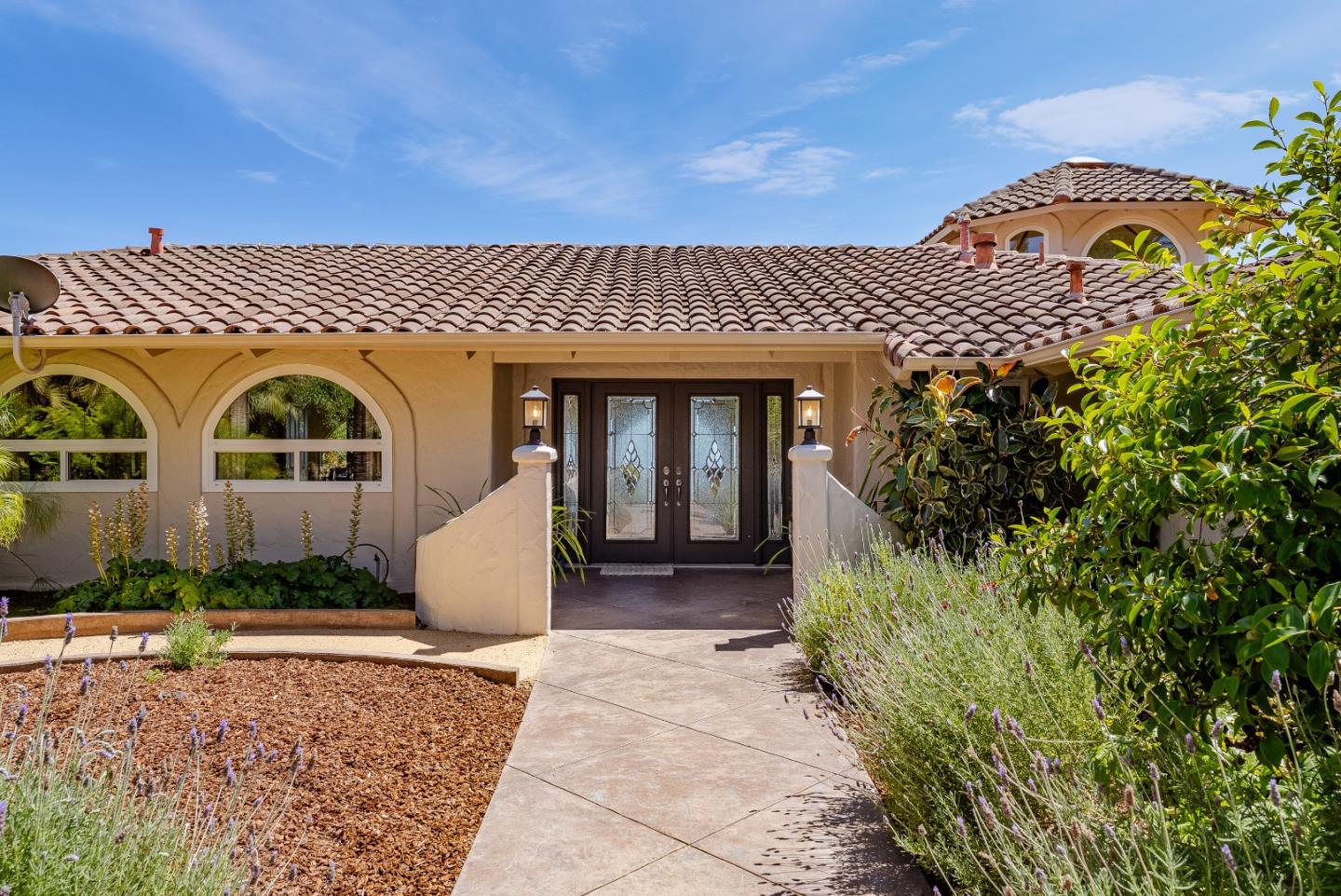 16 Kite Hill Road