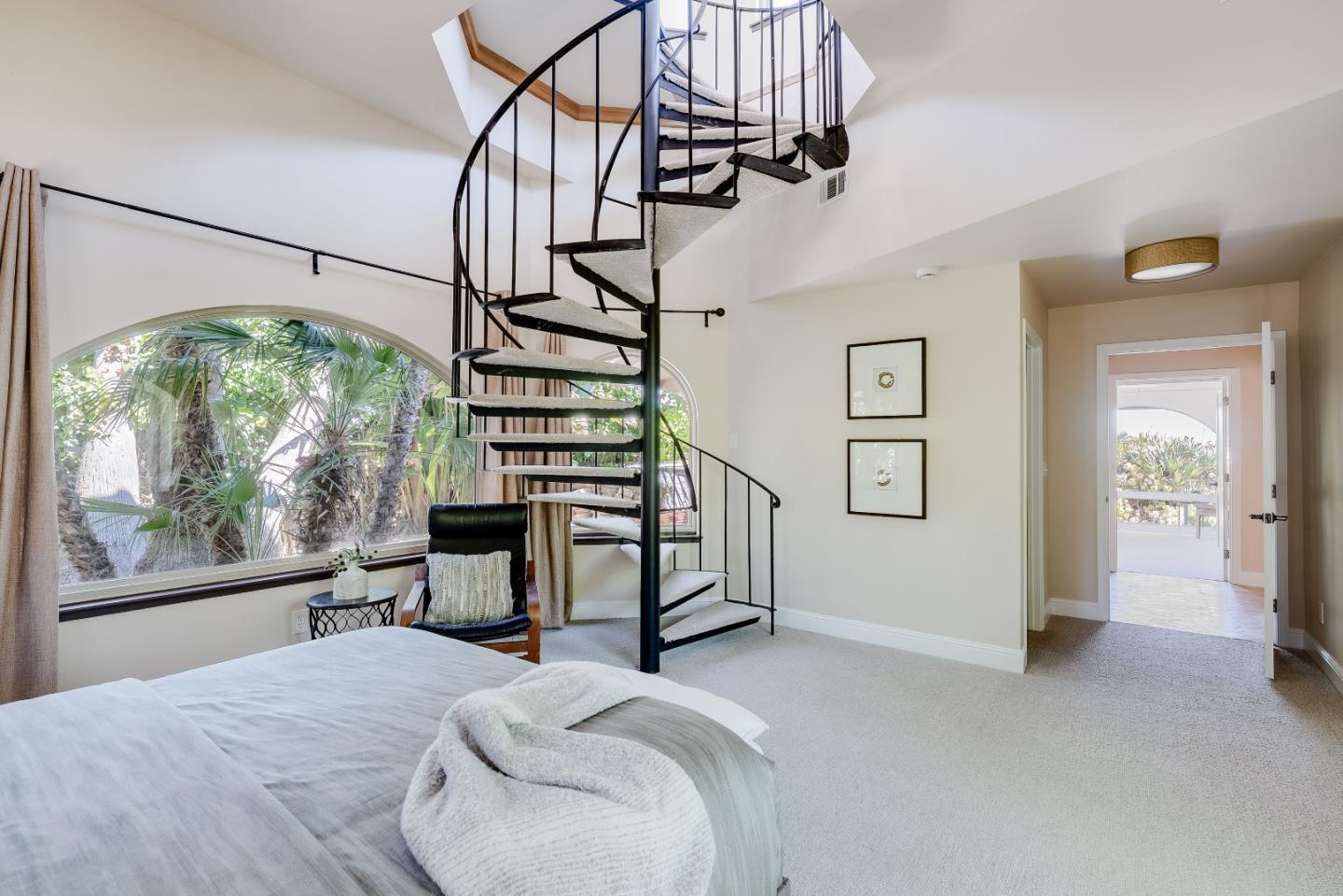 16 Kite Hill Road
