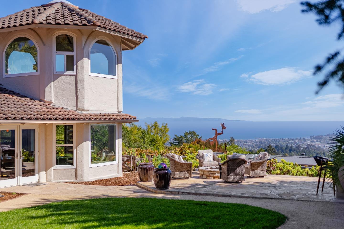 16 Kite Hill Road