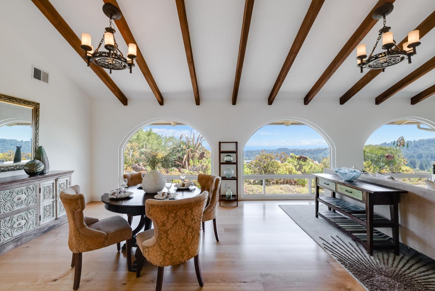 16 Kite Hill Road