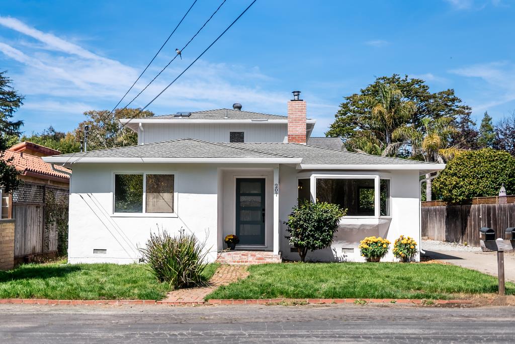 207 Kingsbury DR