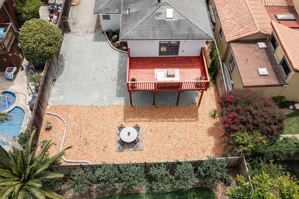 207 Kingsbury DR