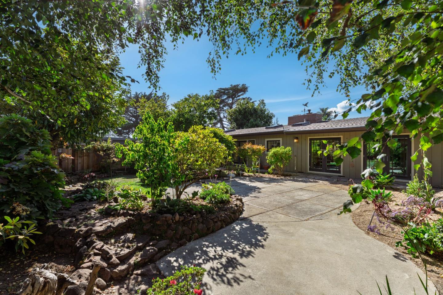 505 Bayview DR
