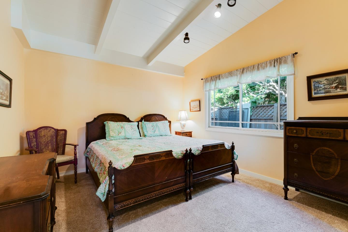 505 Bayview DR