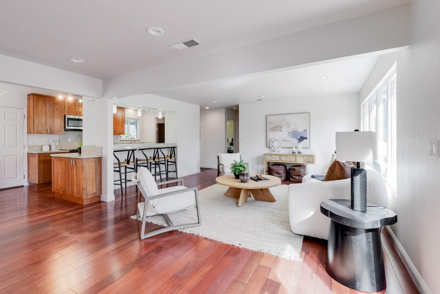 4492 Ranchero DR