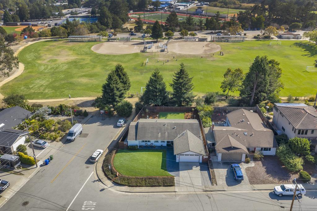 4492 Ranchero DR
