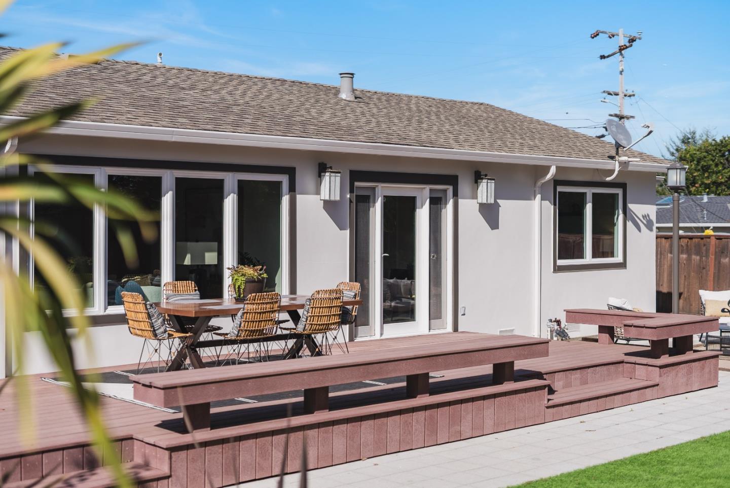 4492 Ranchero DR