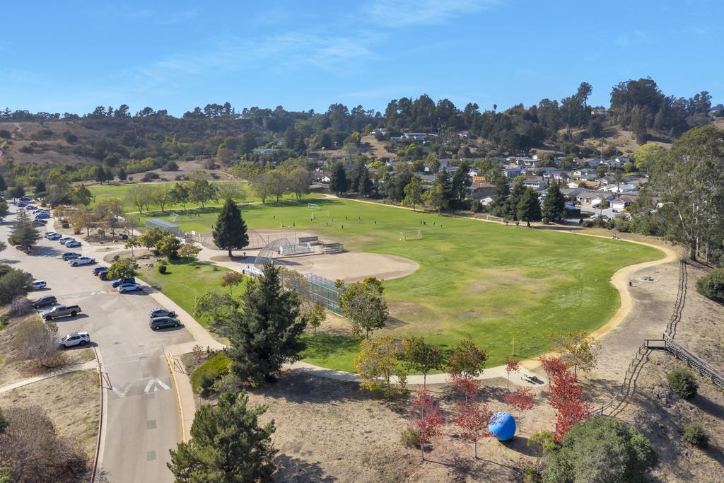 4492 Ranchero DR