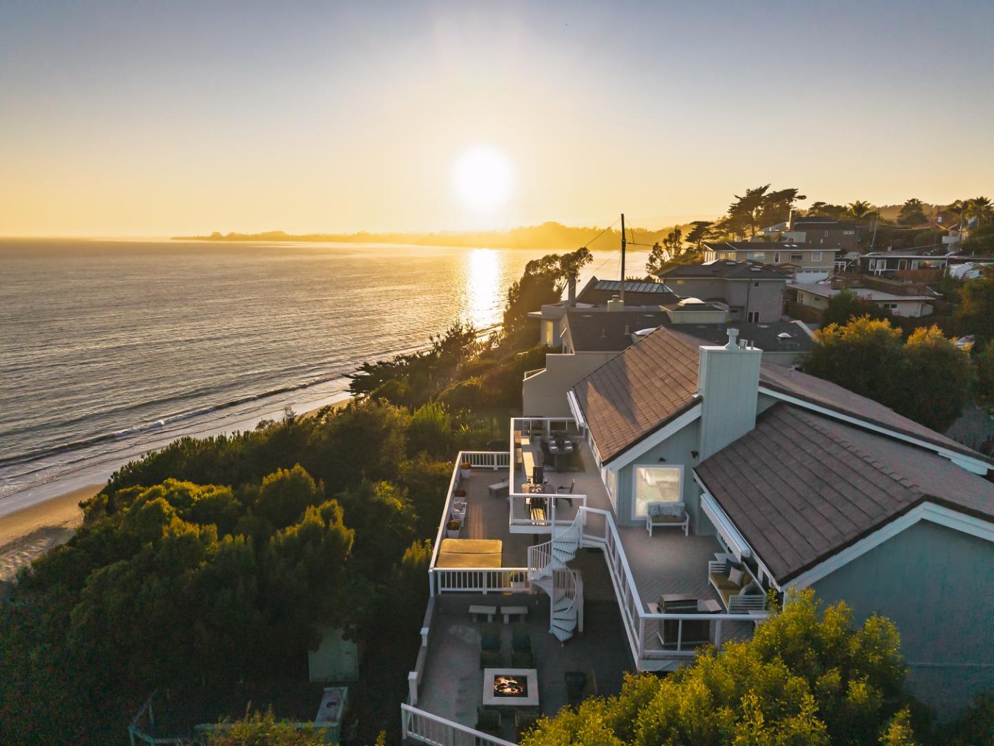 106 Mar Vista DR