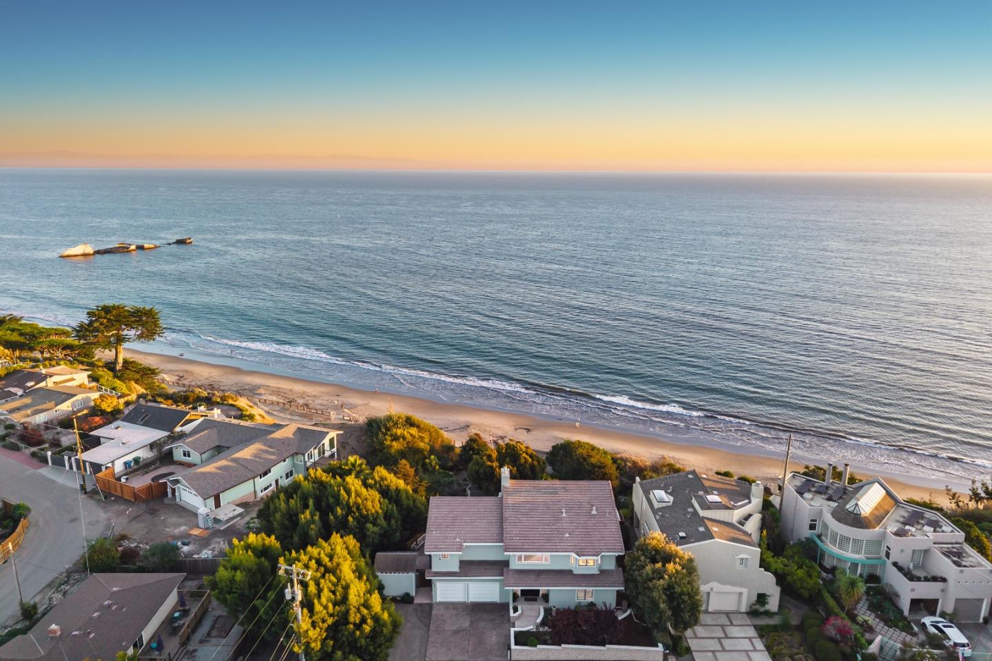 106 Mar Vista DR