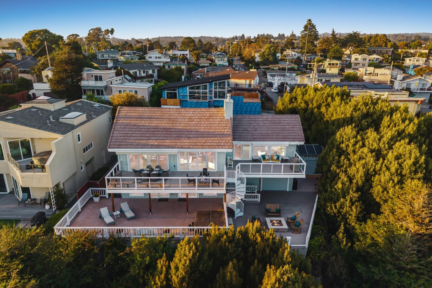 106 Mar Vista DR