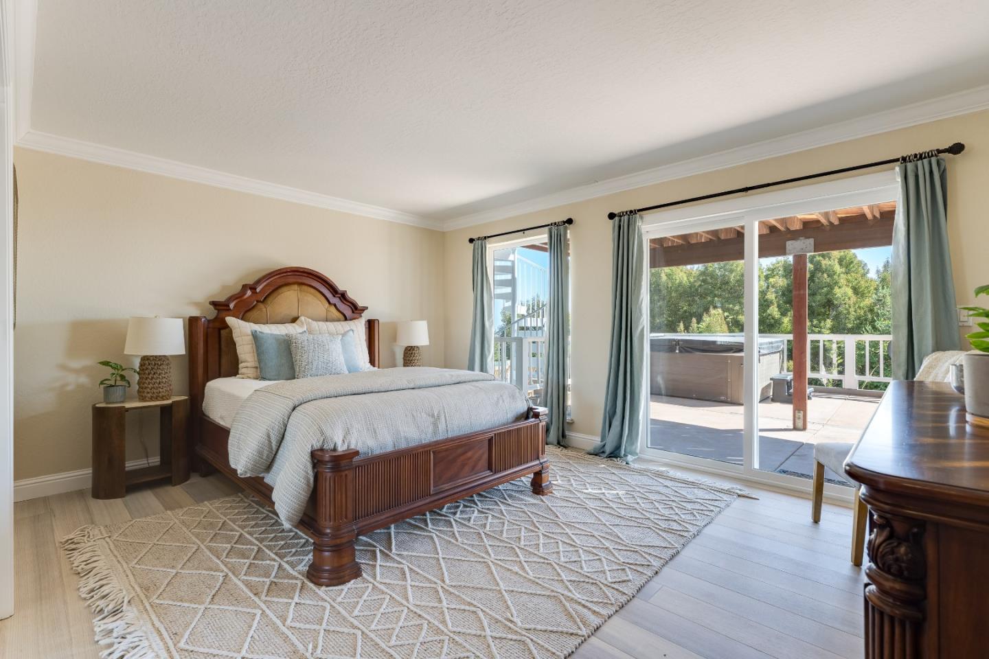 106 Mar Vista DR