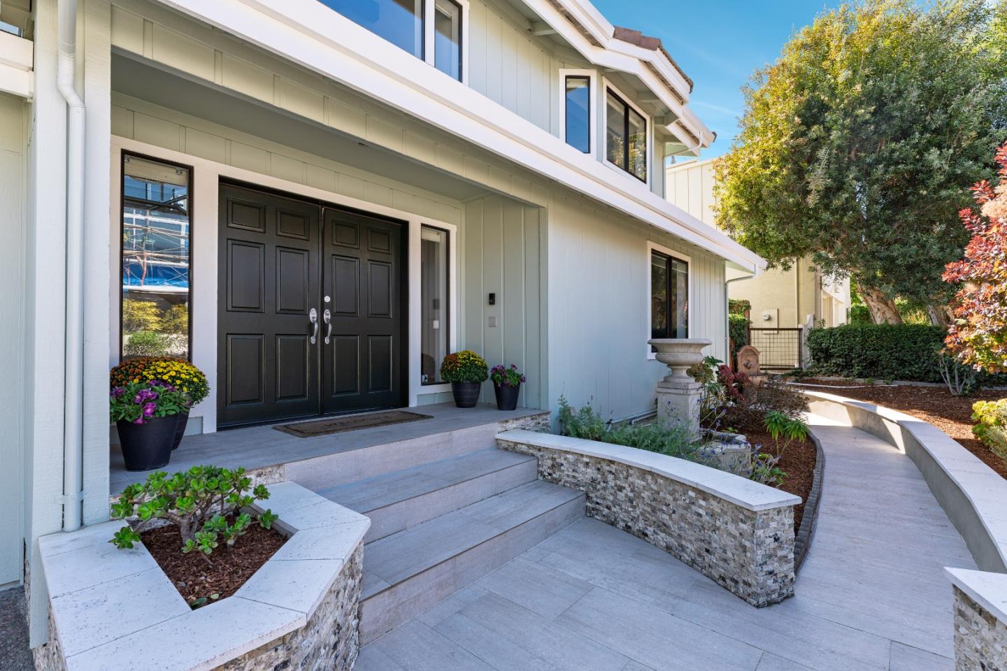 106 Mar Vista DR