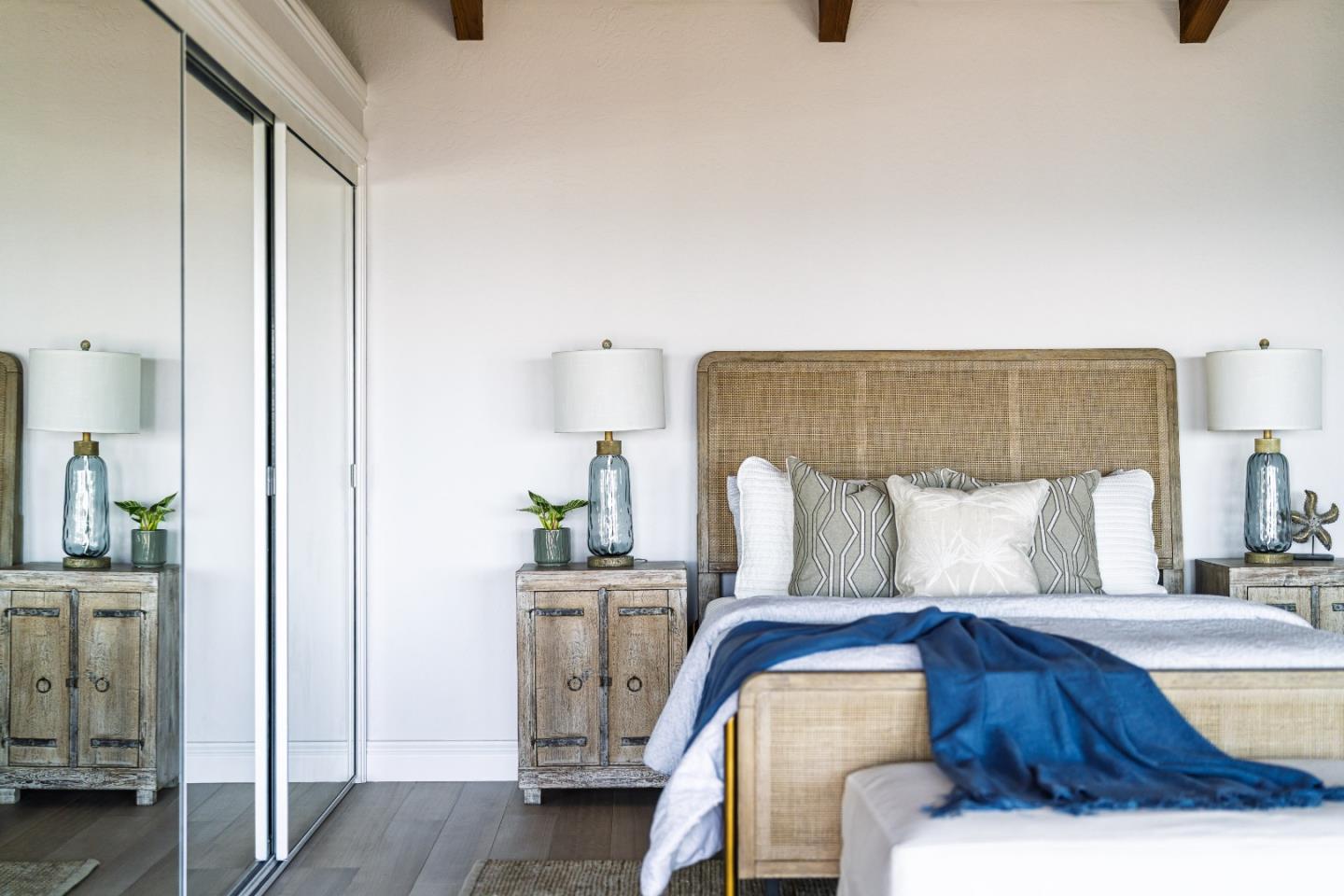 106 Mar Vista DR