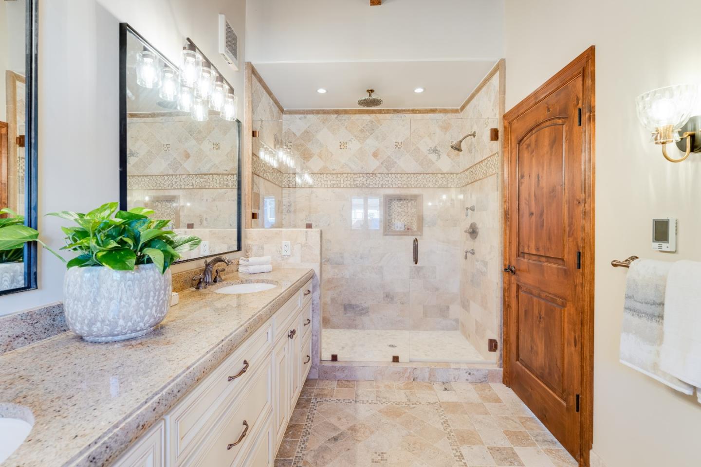 106 Mar Vista DR