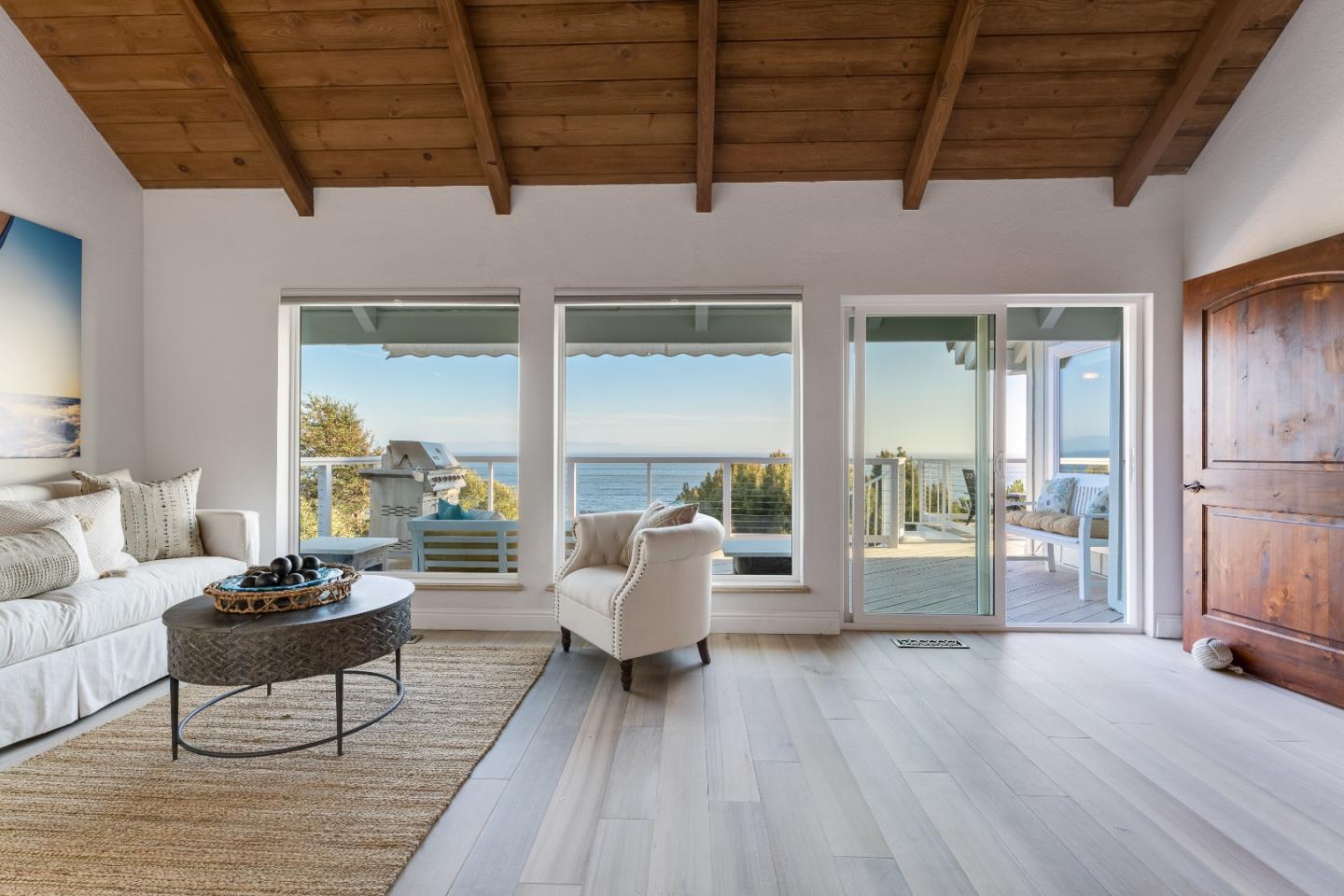106 Mar Vista DR