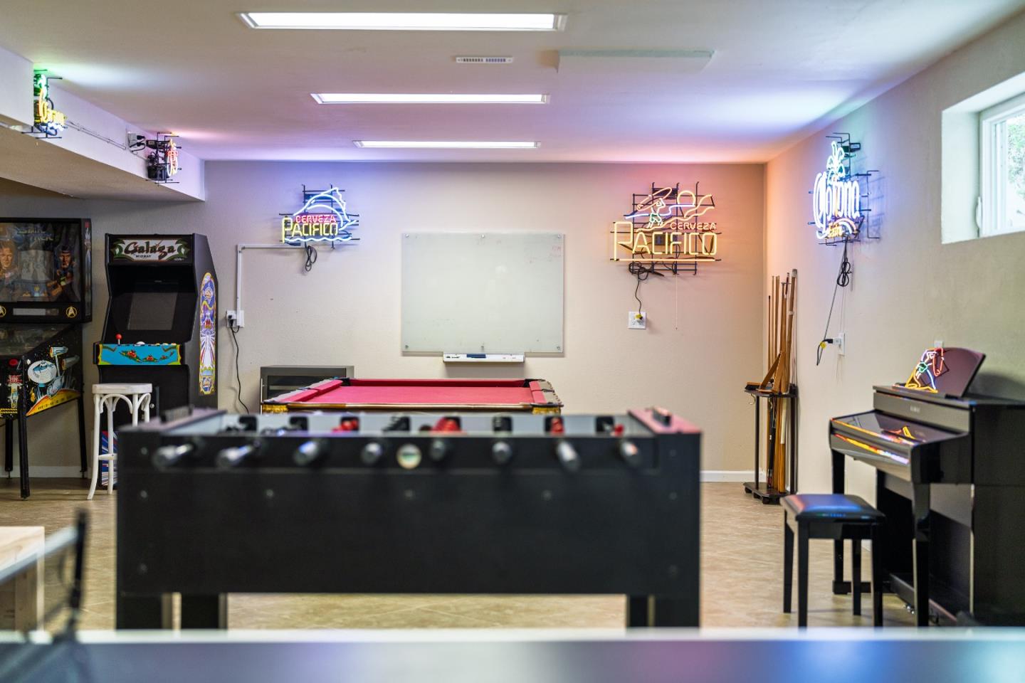 106 Mar Vista DR
