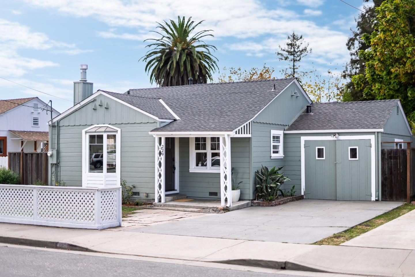 229 Poplar AVE
