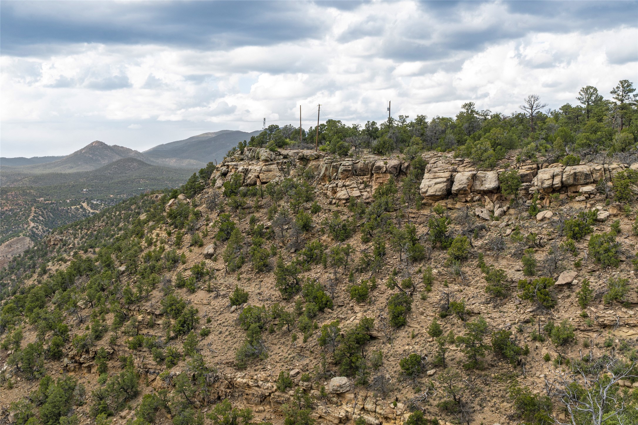 121 Soaring Hawk Trail