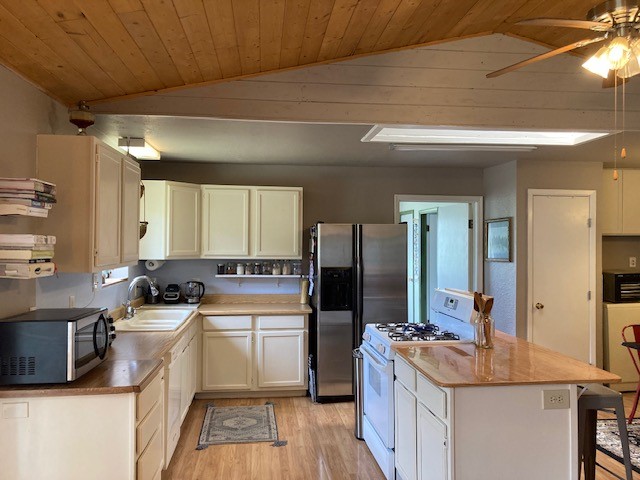 31 PRIVATE DRIVE 1642