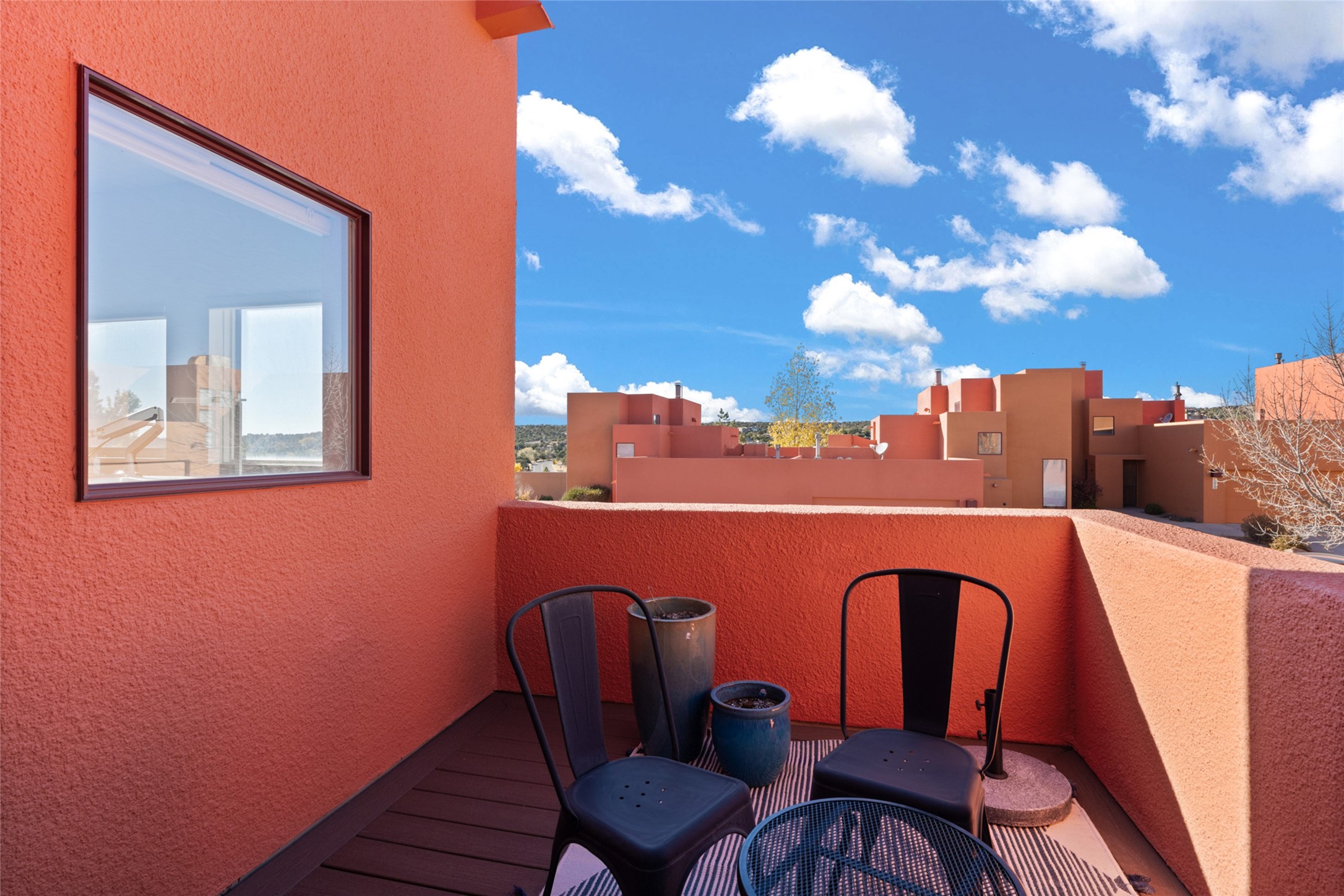 613 Avenida Colima
