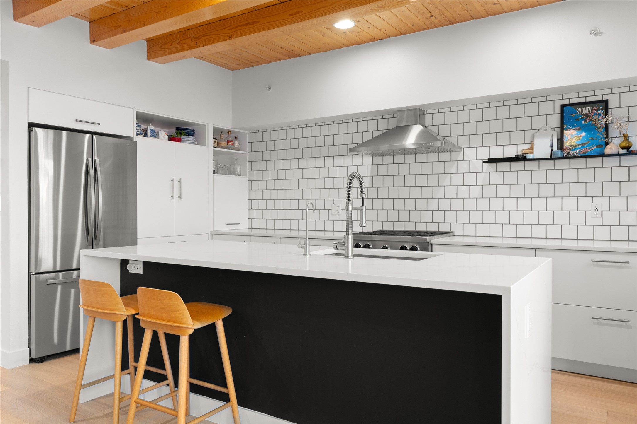 613 Avenida Colima