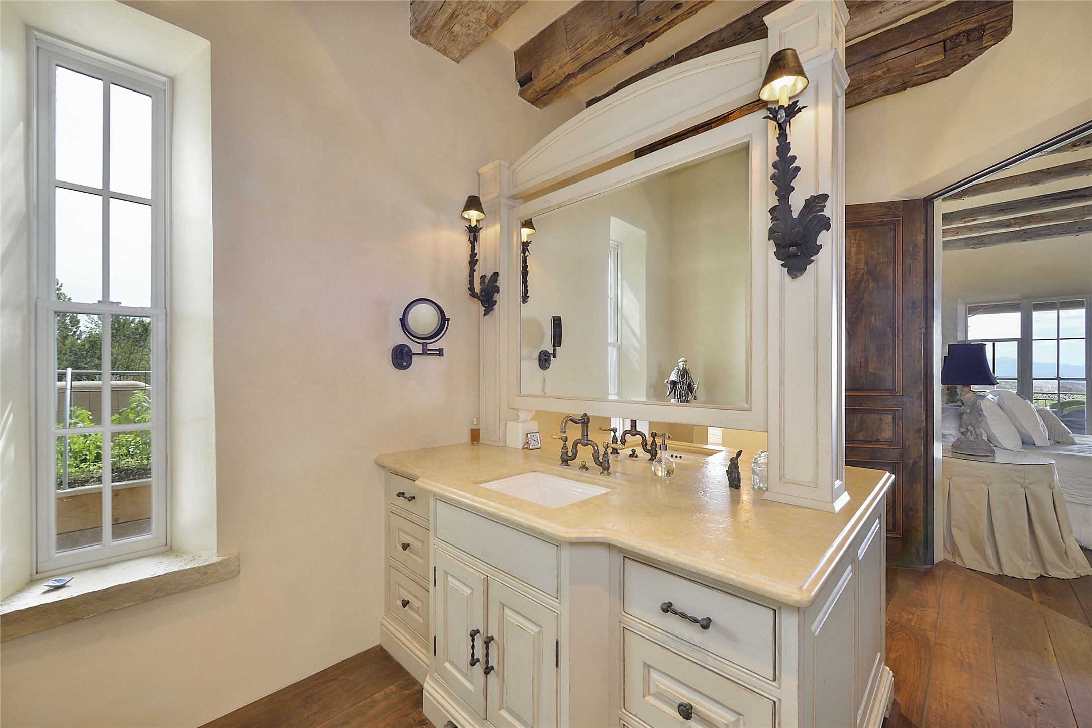 52 Lodge Trail