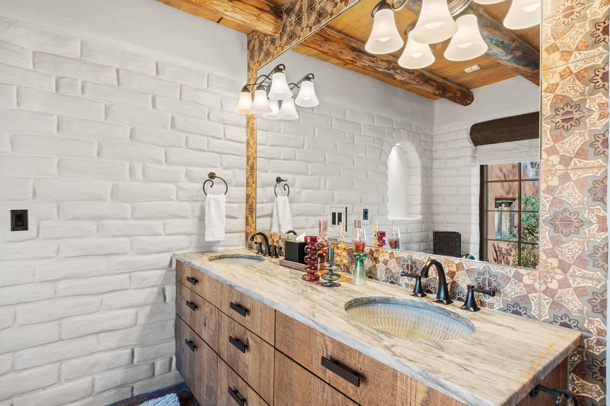 1299 Upper Canyon Road