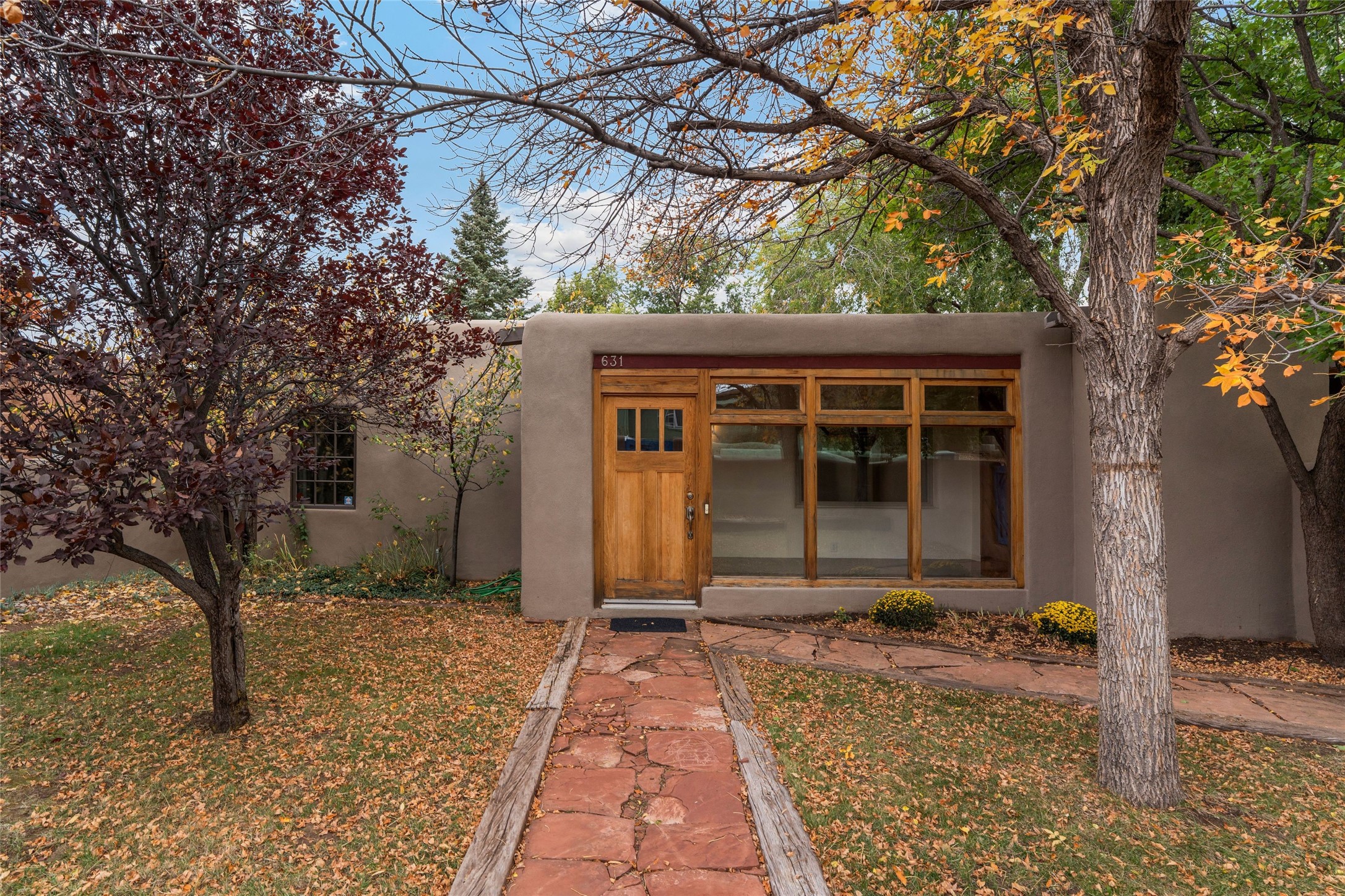 631 Calle Grillo
