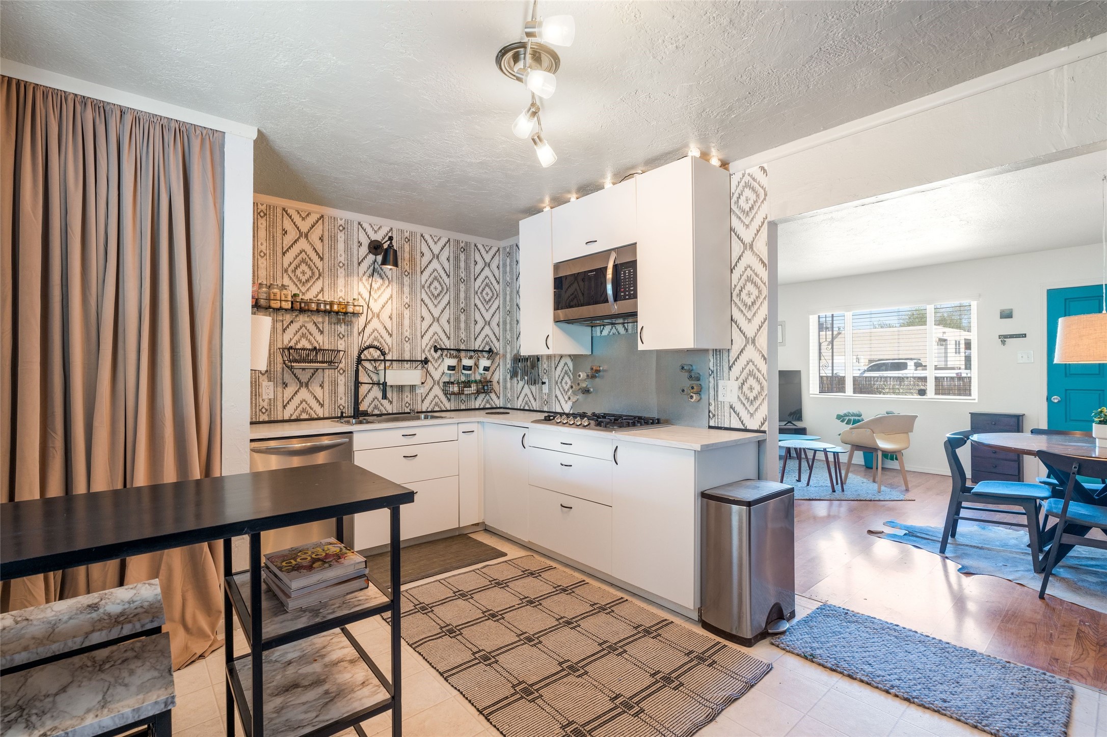 2818 Alamosa Drive