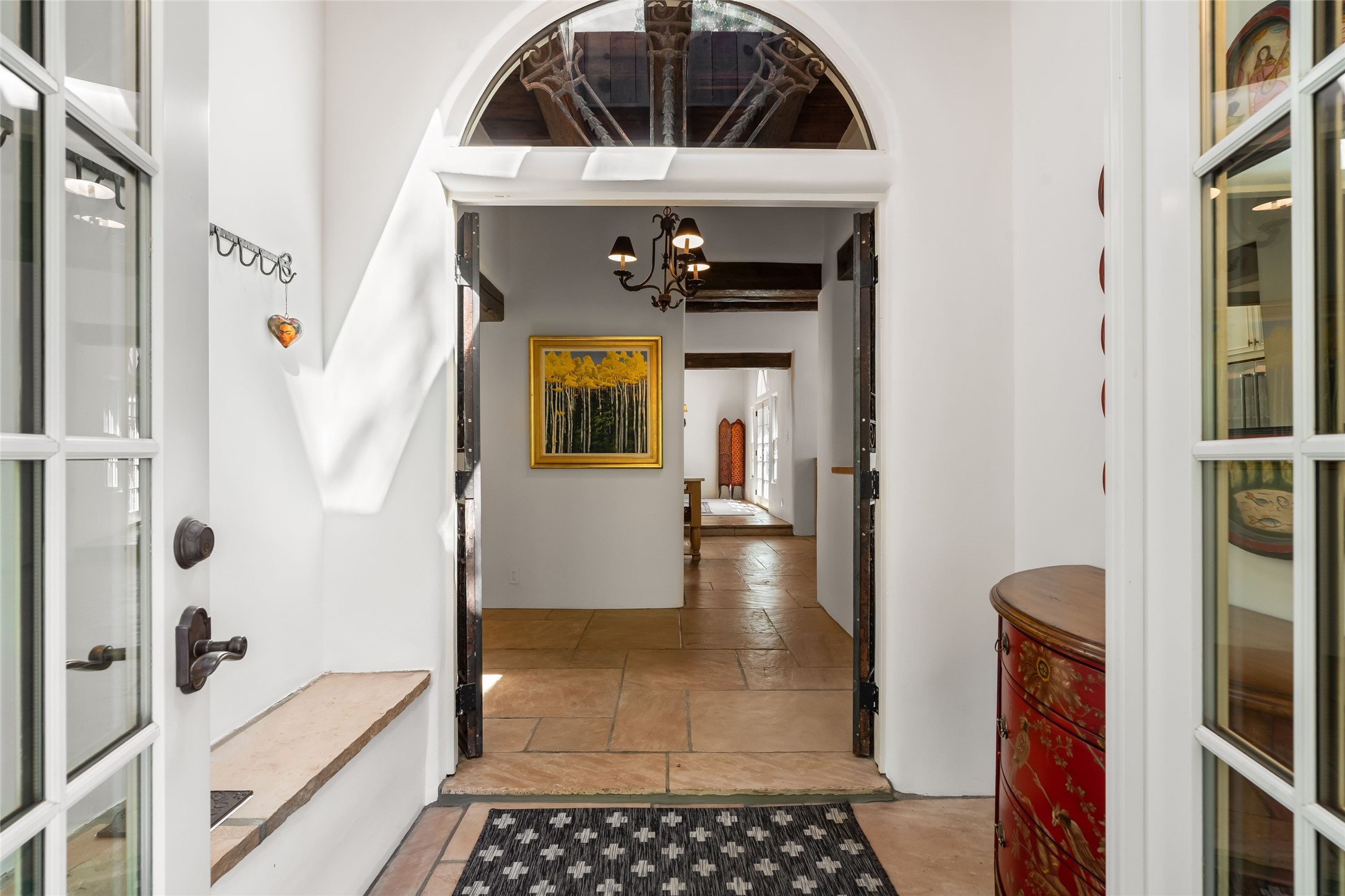 2208 Paseo Primero