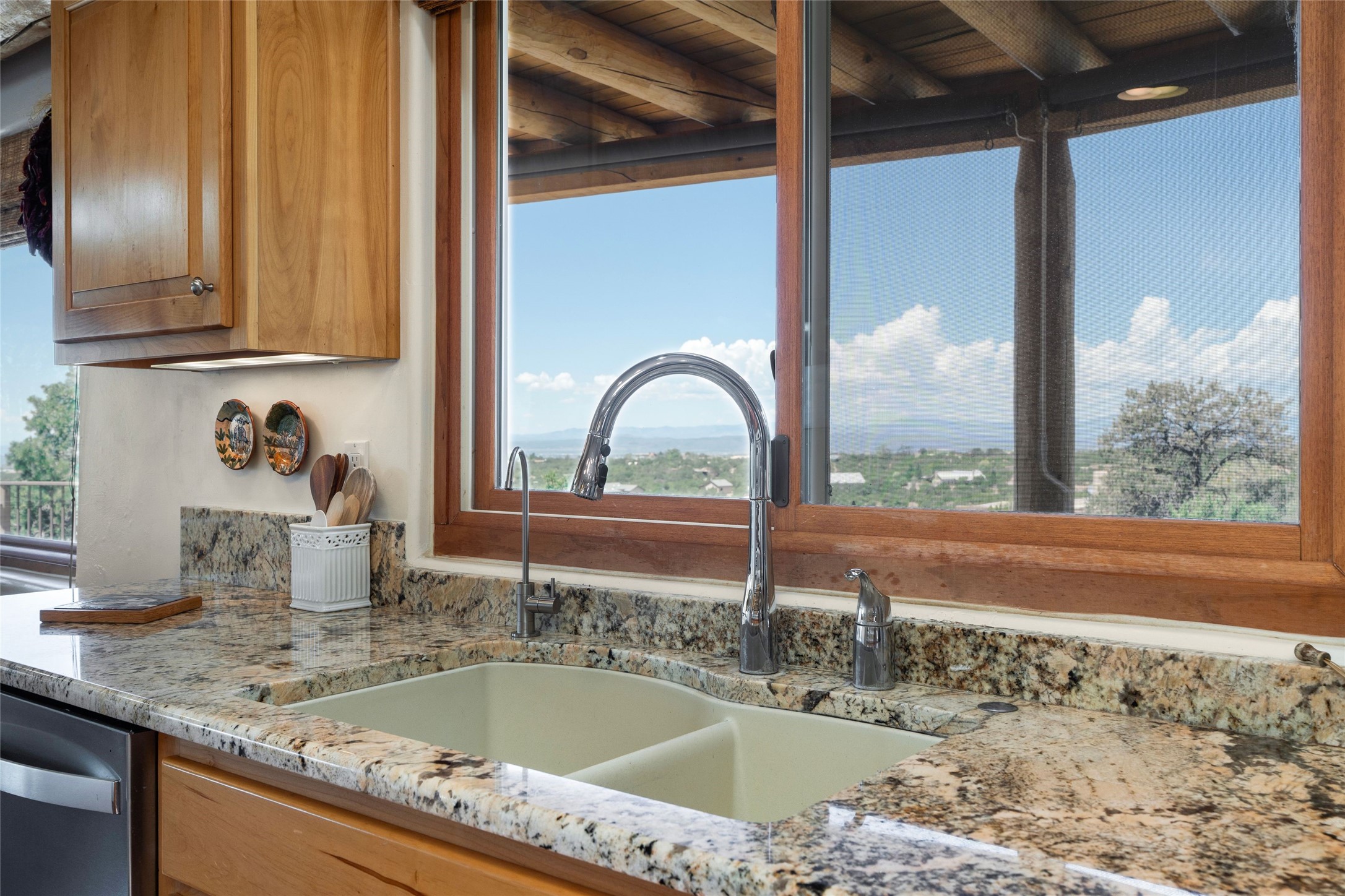 70 La Ventana Drive