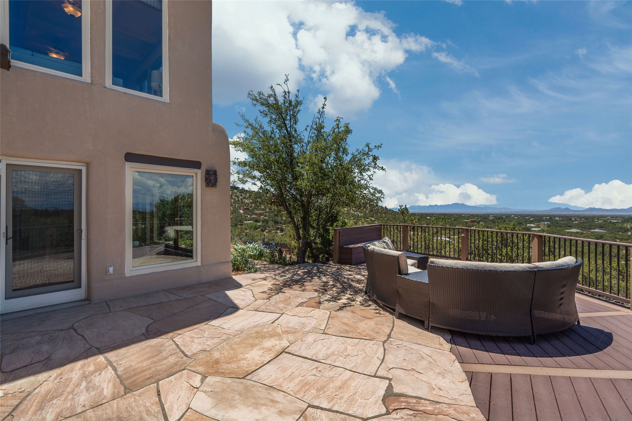 70 La Ventana Drive