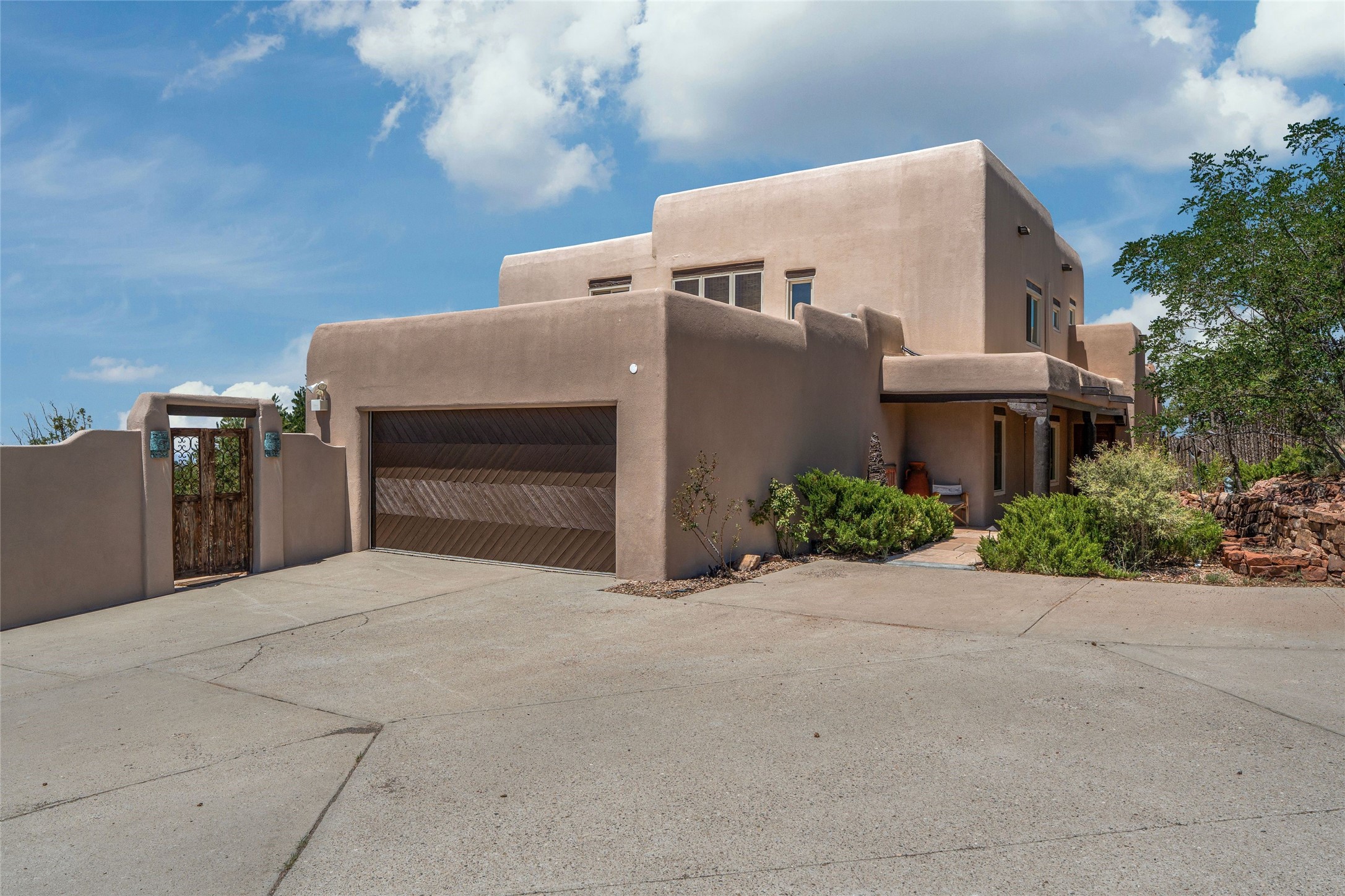 70 La Ventana Drive