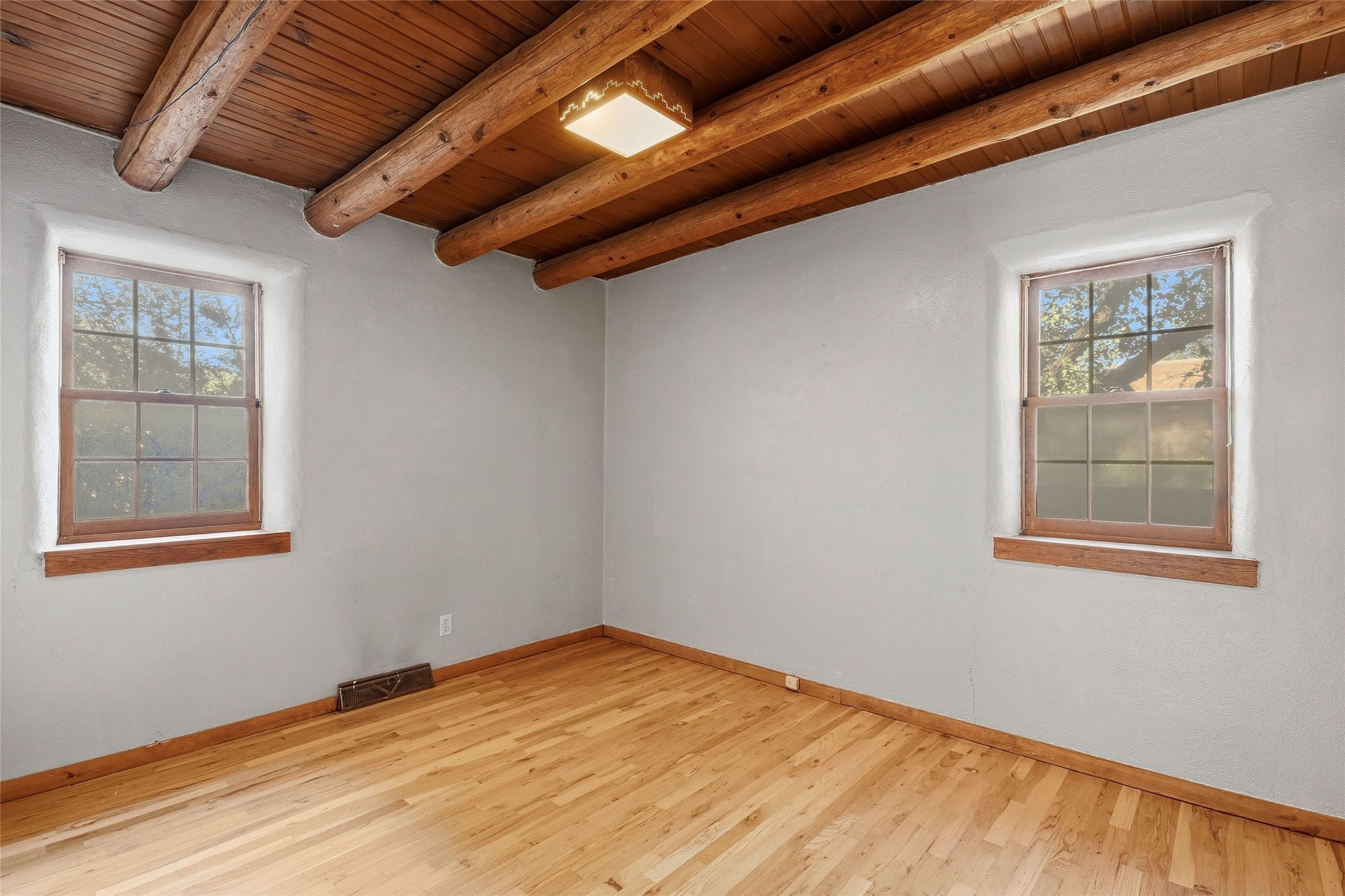 122 W Cordova Road