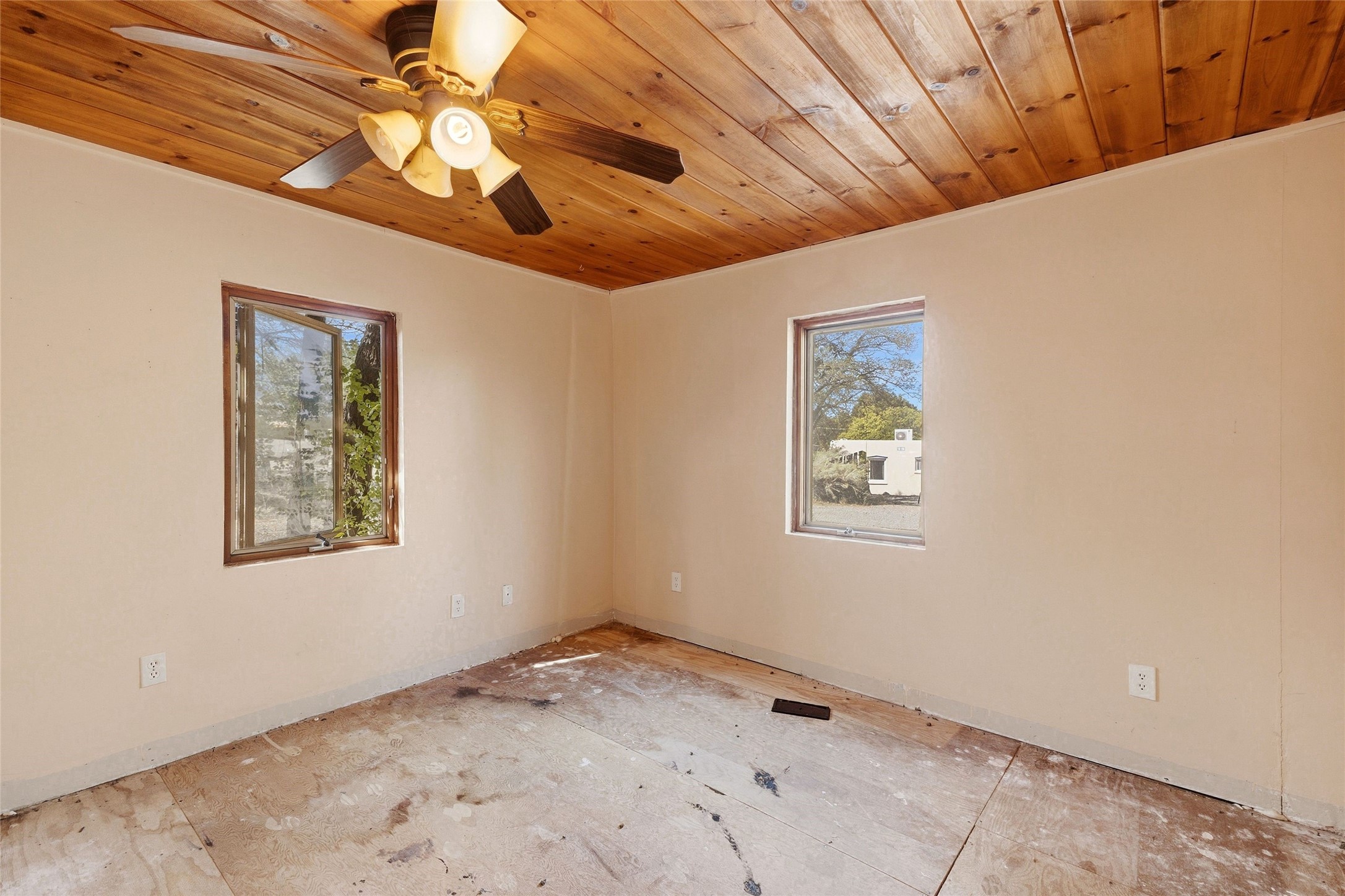 122 W Cordova Road