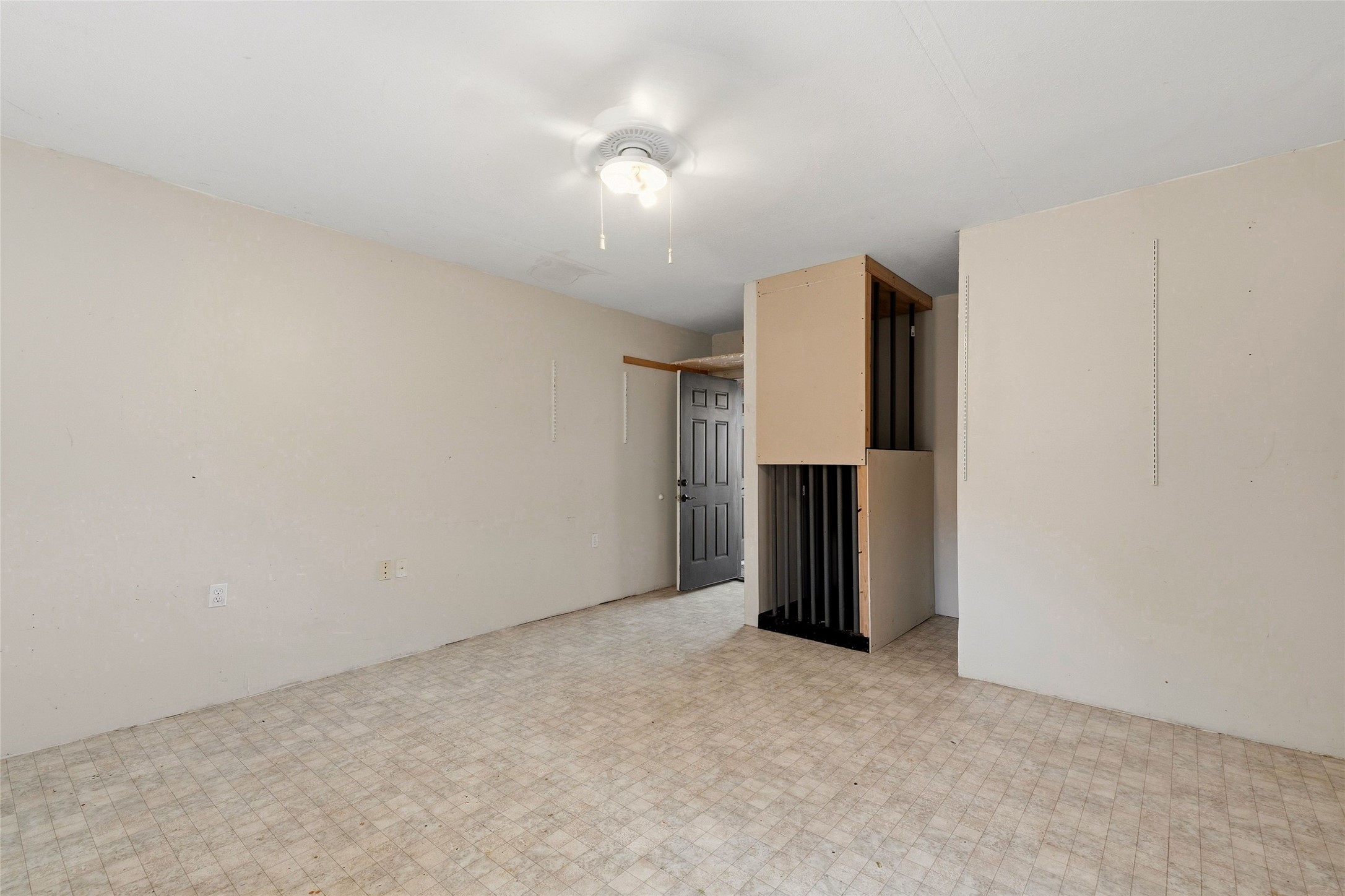 122 W Cordova Road