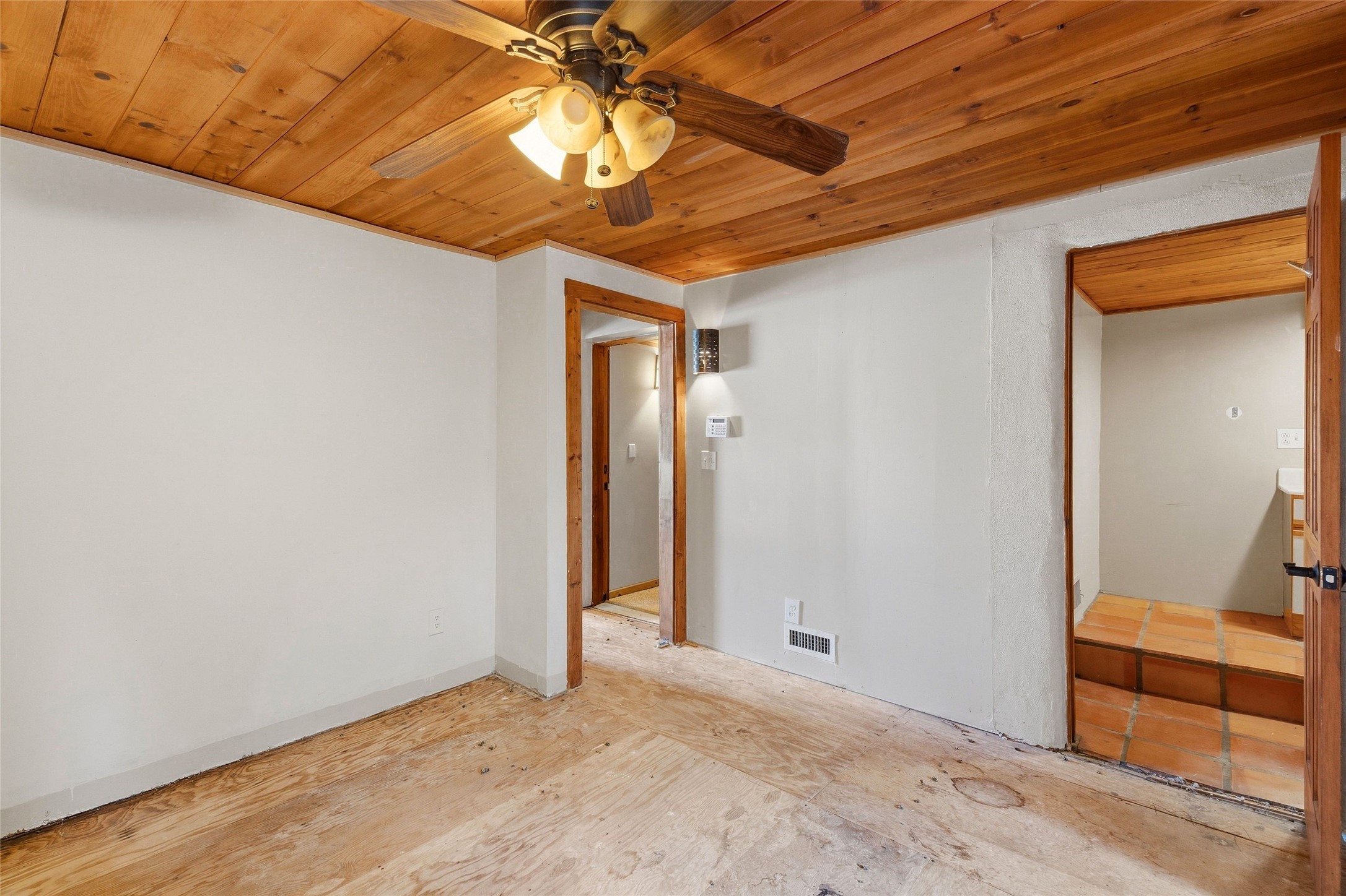 122 W Cordova Road