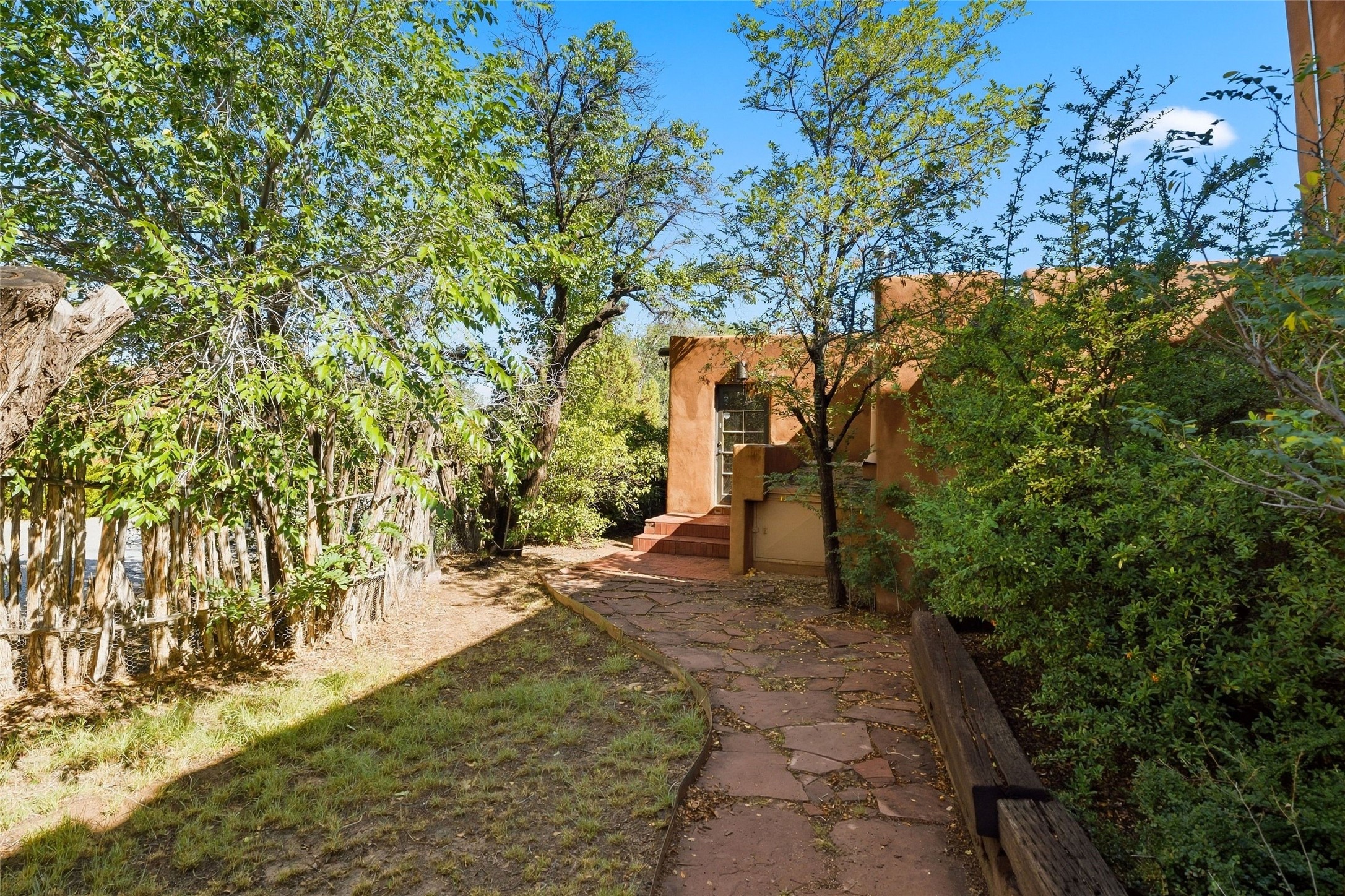 122 W Cordova Road