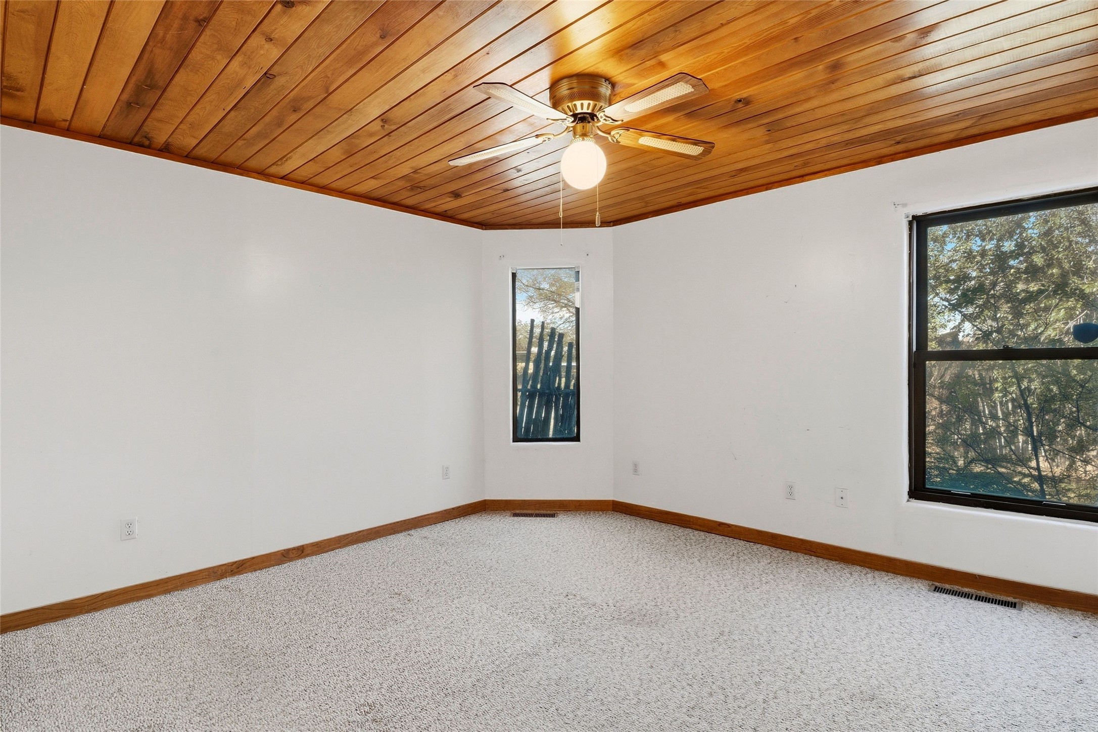 122 W Cordova Road