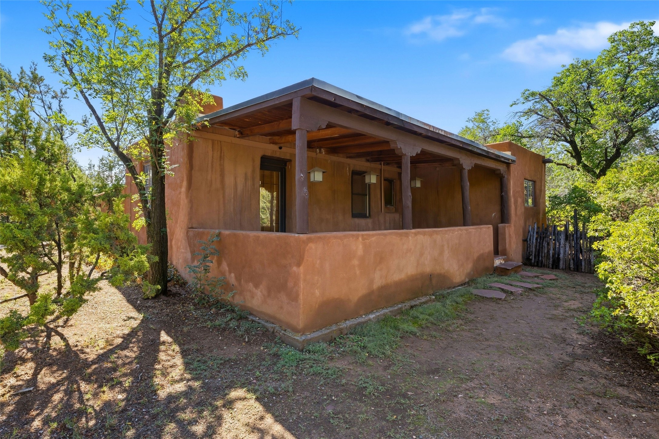 122 W Cordova Road