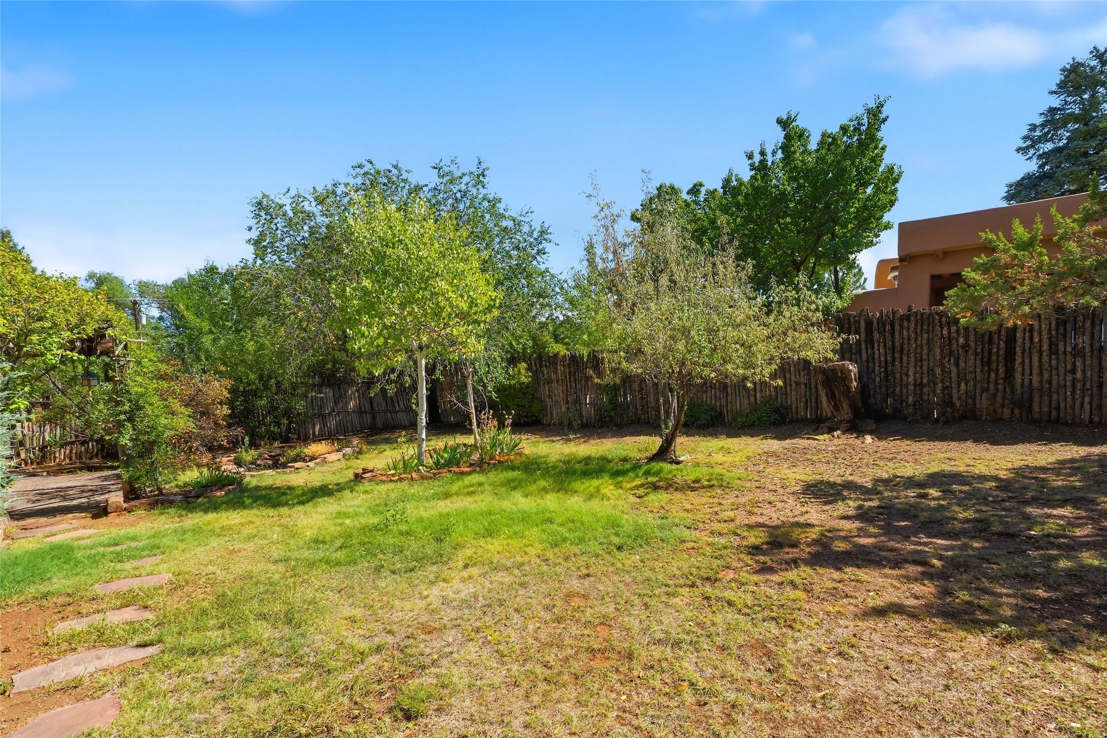 122 W Cordova Road
